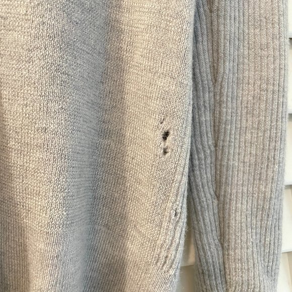 Banana Republic Pullover Grey Sweater - Picture 6 of 6